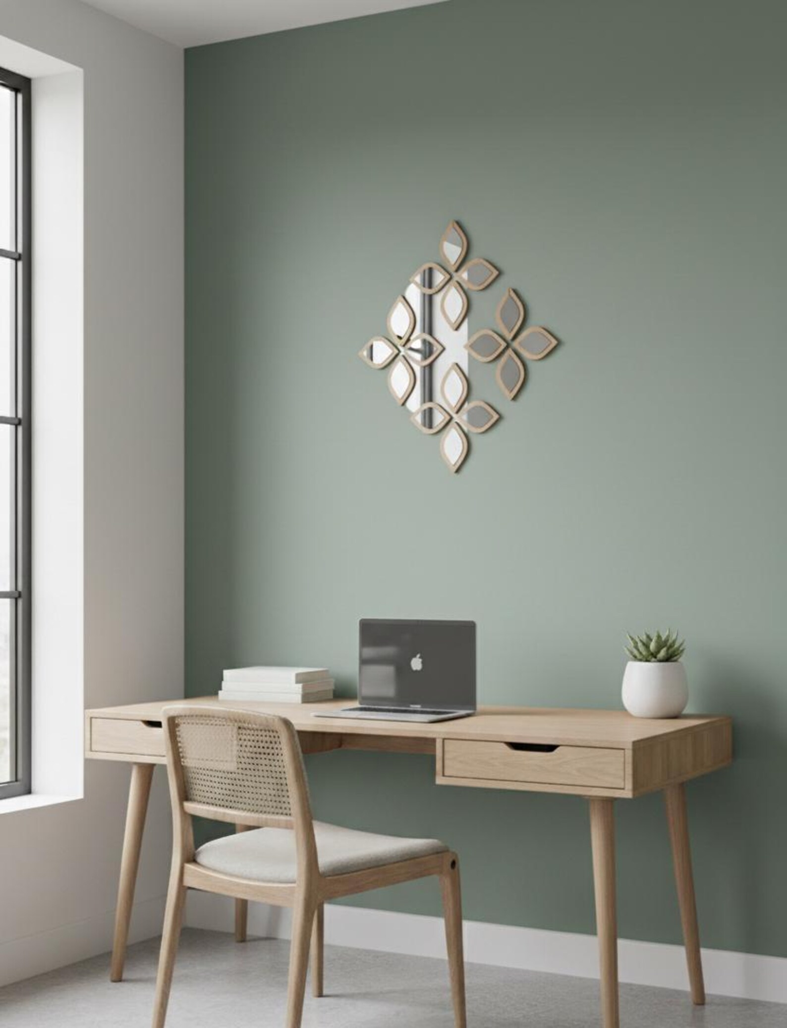 Mirrors & Wall Decor