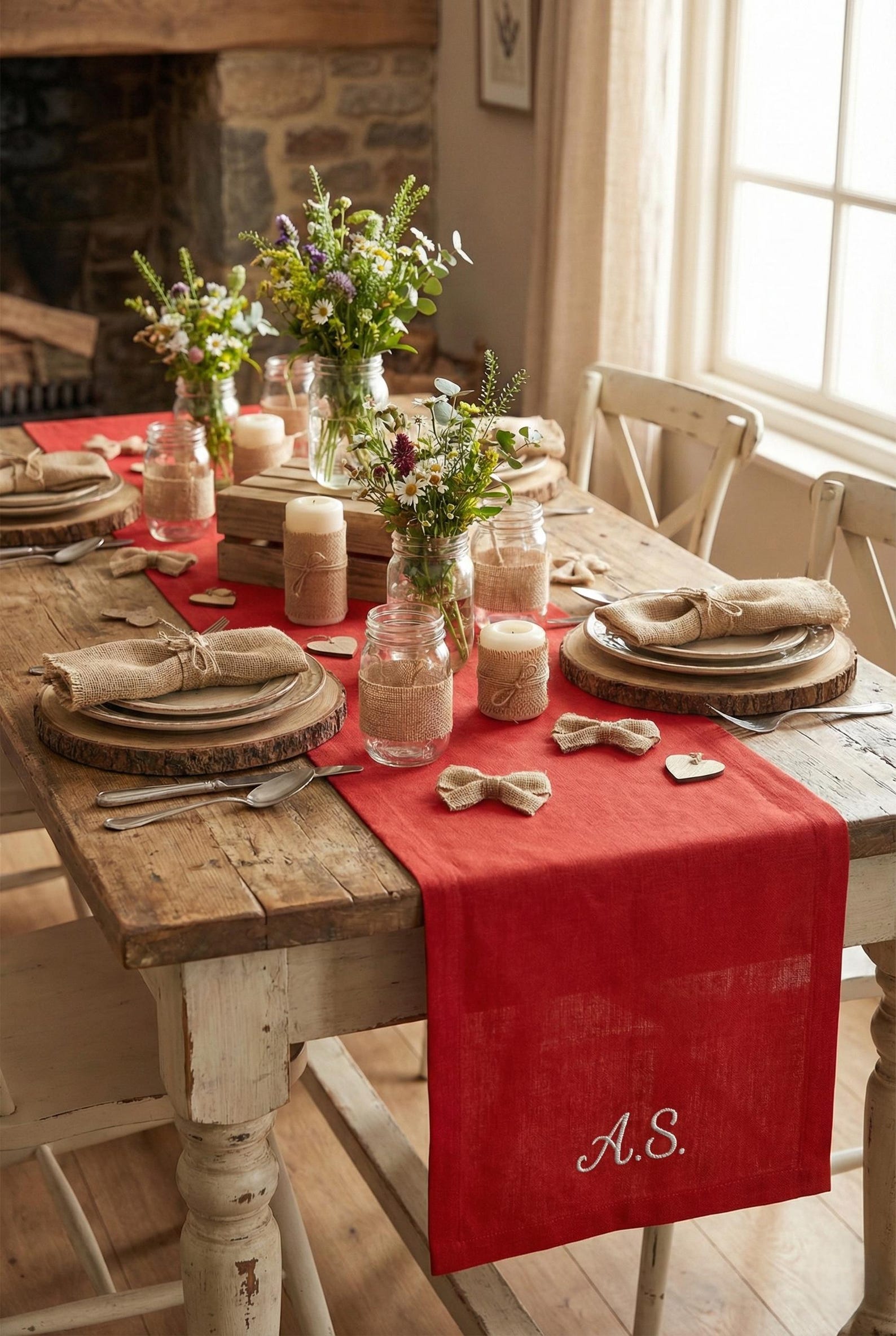 Christmas Table Runner – Personalized Embroidered Linen Runner